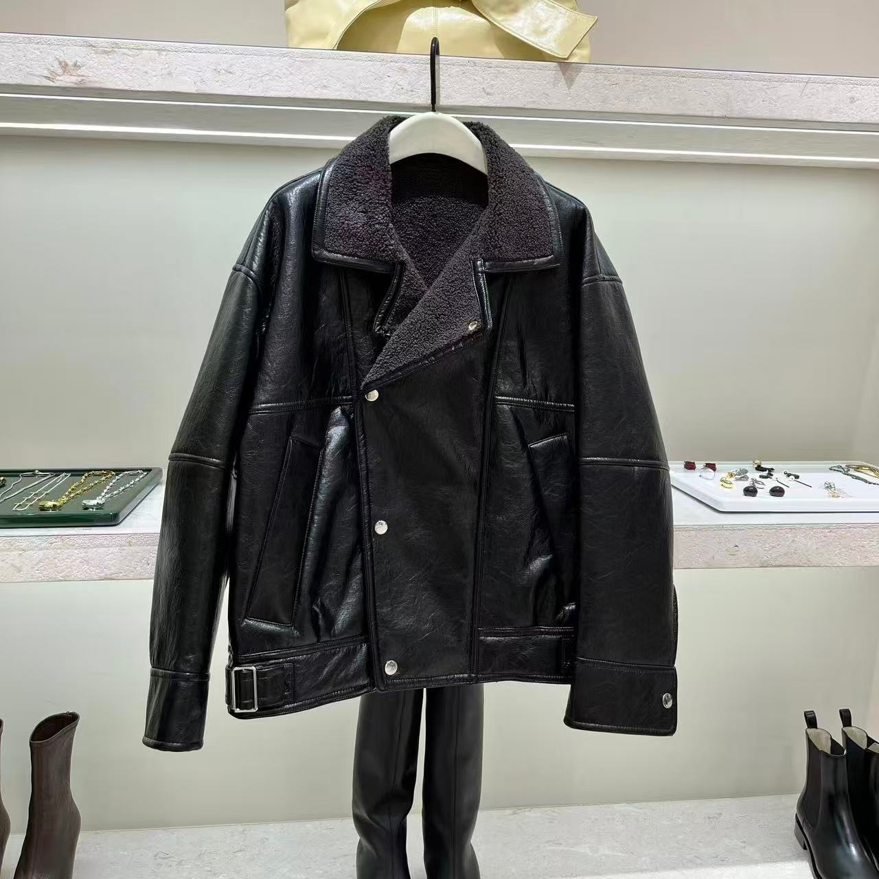 pu皮毛一体机车服皮衣夹克