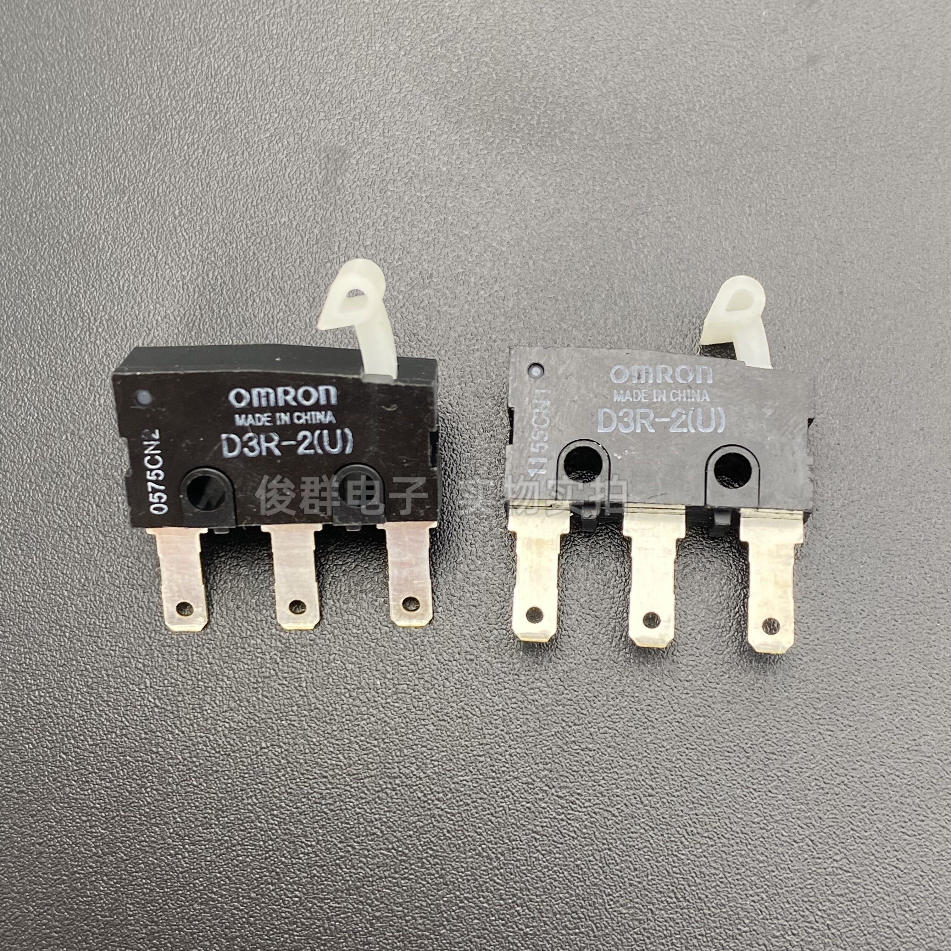 进口OMRON欧姆龙D3R-2U微动开关按压摇杆3脚行程限位检测复位轻触