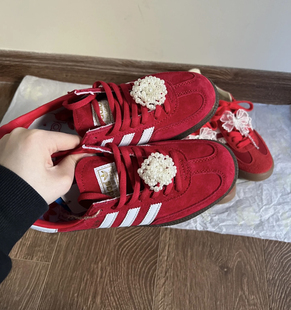 T头鞋德训鞋samba红色婚鞋爆改定制结珍珠蝴蝶结鞋扣配饰结婚装饰