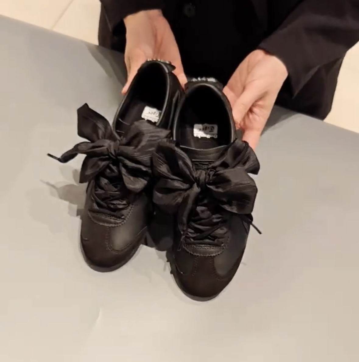 运动德训鞋5cm宽绸缎鞋带蕾丝风diy蝴蝶气质皱褶纱飘带鬼冢虎鞋绳