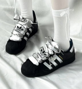 白银色丝带鞋带适配三叶草贝壳头金标gazelle鞋扣samba爱心鞋挂链