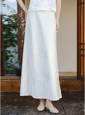 山有色提花半身裙原创设计百搭显瘦抗皱高端优雅气质通勤白色裙子