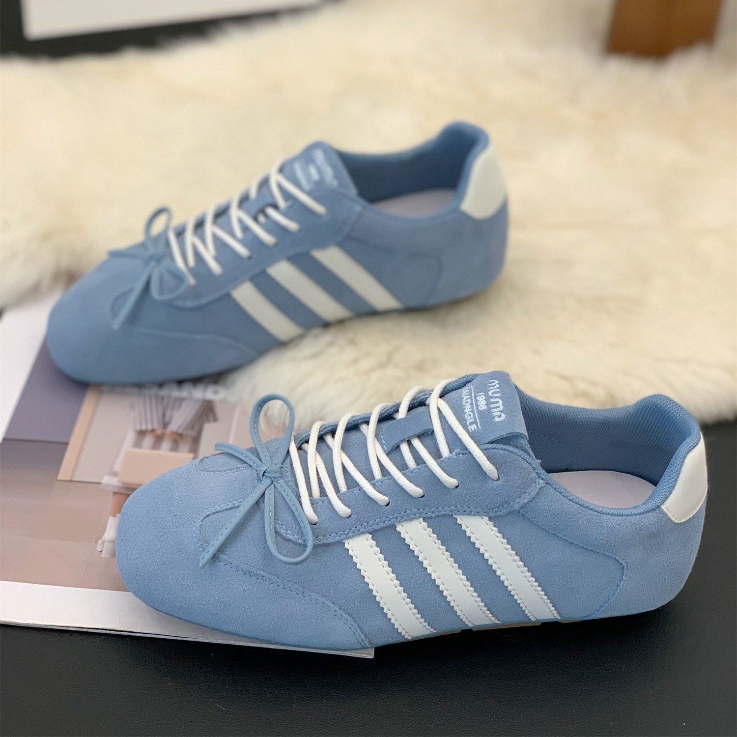 2026春季平底休闲轻便板鞋女新款显脚小爆款拼色学院风时尚德训鞋,女鞋,时尚休闲鞋,淘宝优惠券,粉丝福利购,淘宝优惠卷