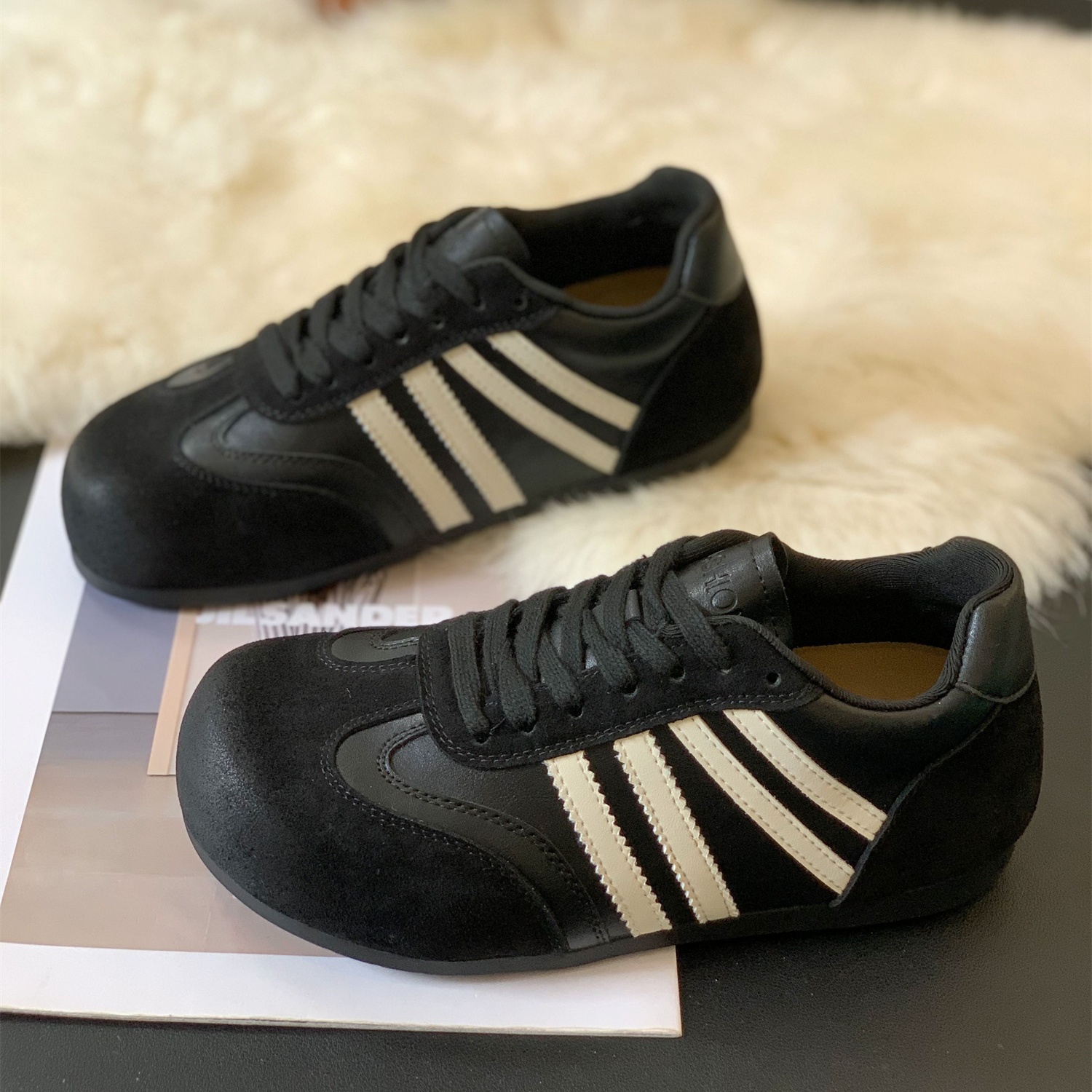 韩版平底内增高轻便舒适德训鞋女