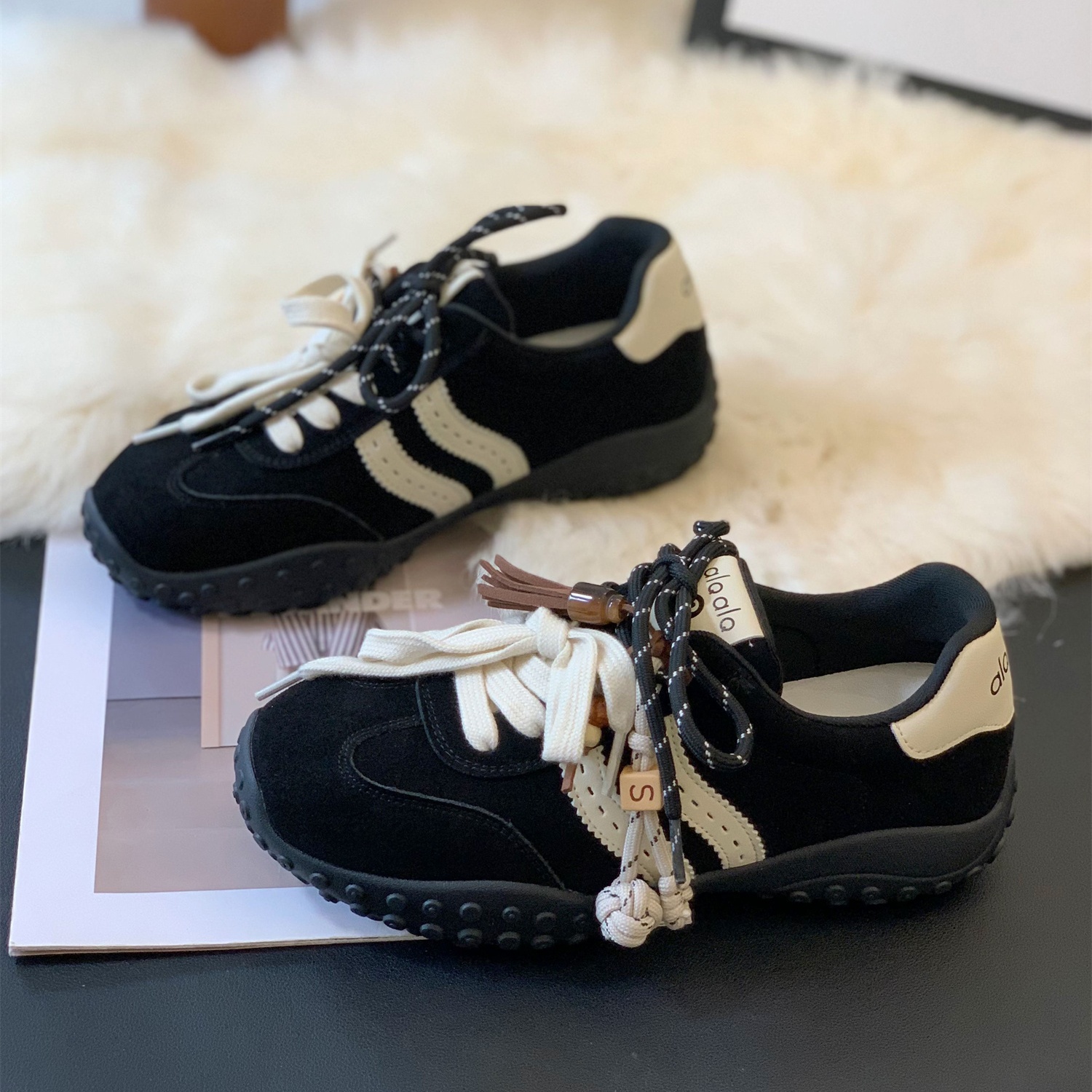 复古爆款显瘦平底学院风德训鞋