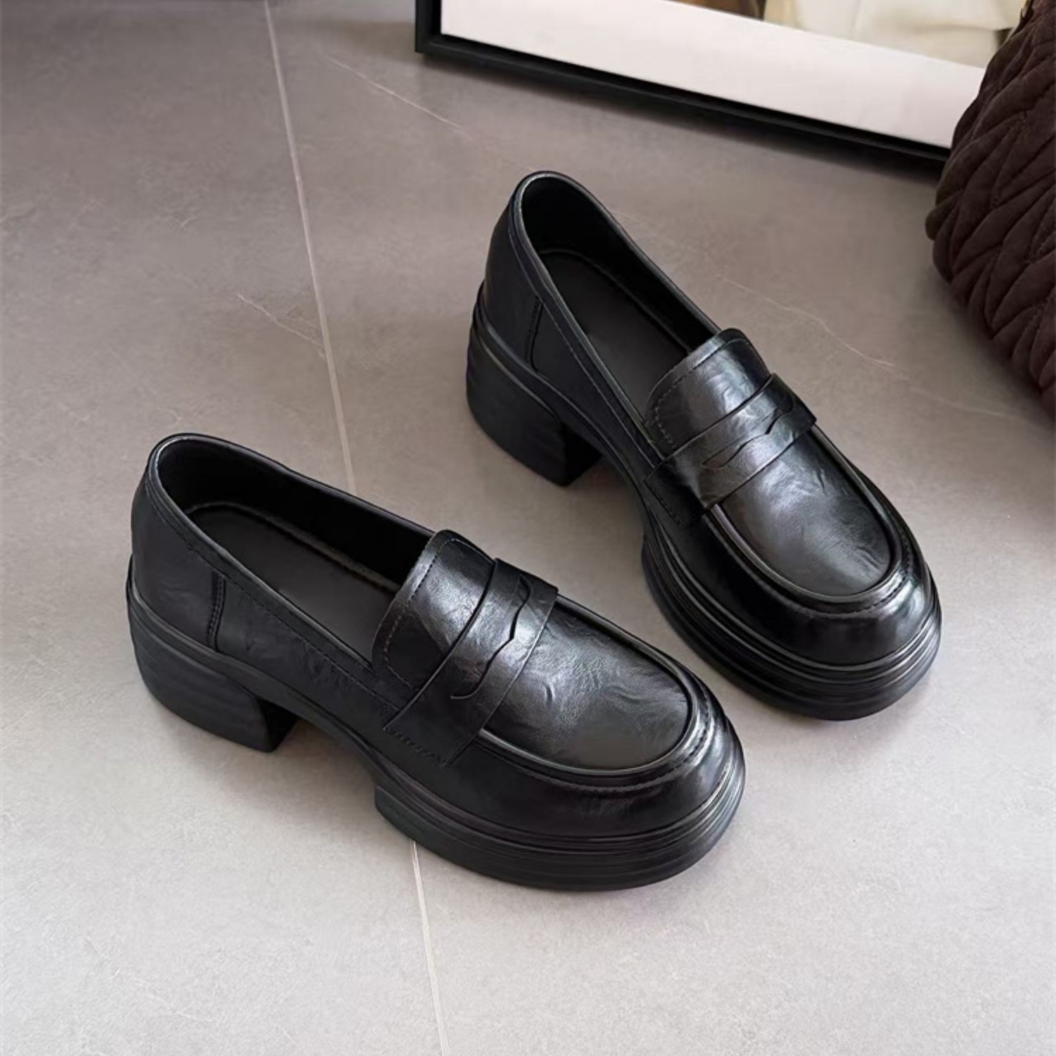 英伦厚底增高粗跟百搭简约乐福鞋