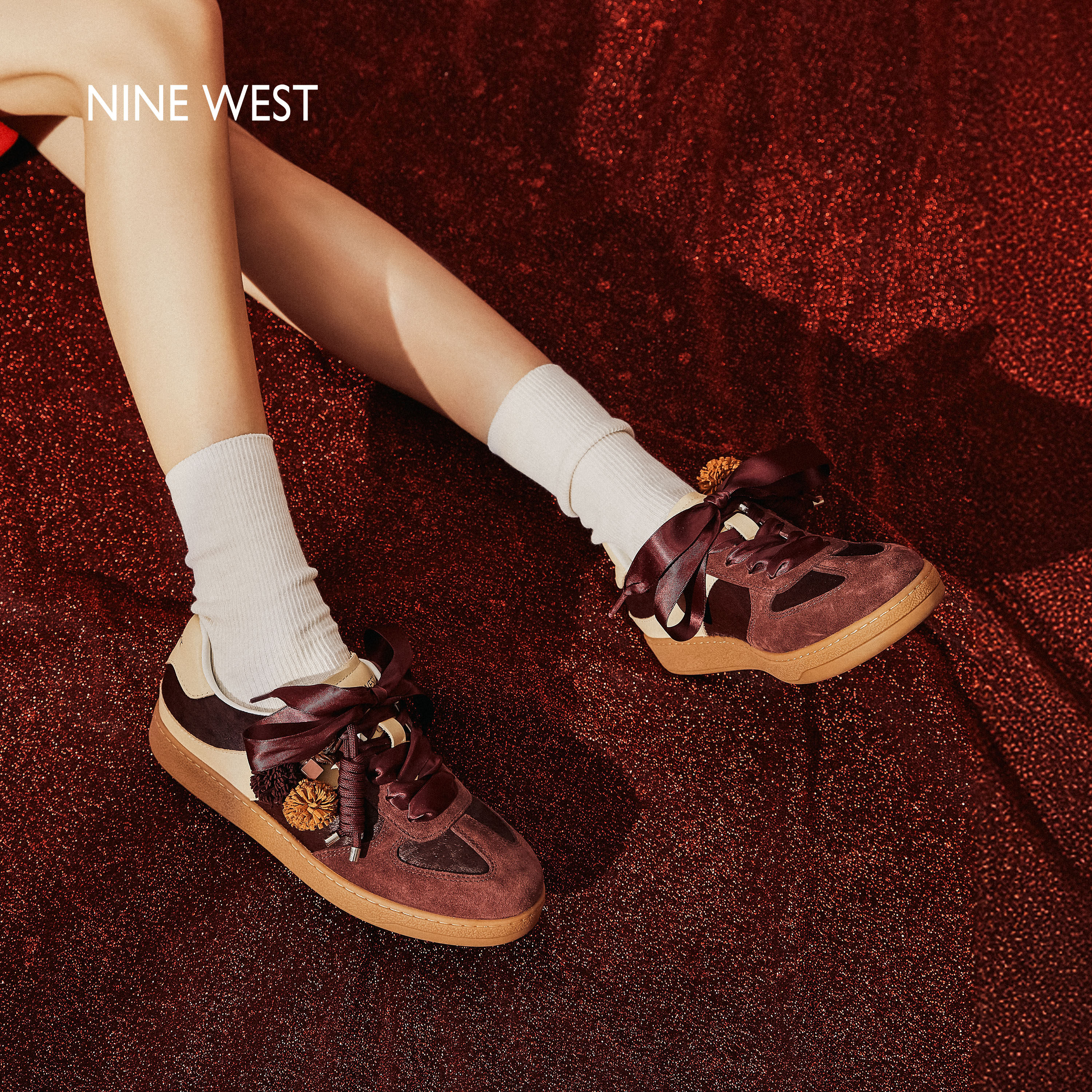Nine West/玖熙马年红复古马毛德训鞋女2026春新款平底休闲板鞋,女鞋,德训鞋,淘宝优惠券,粉丝福利购,淘宝优惠卷