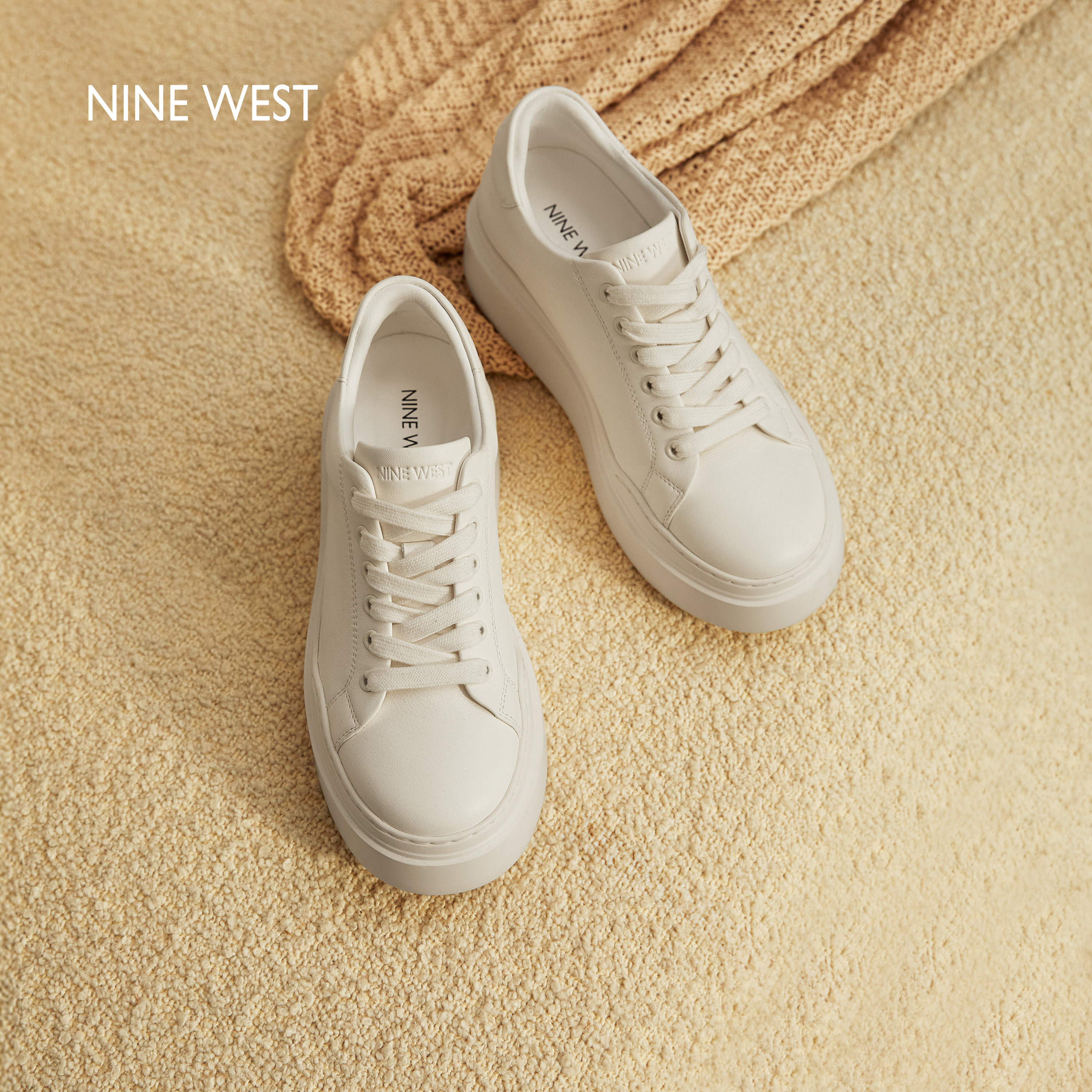 NineWest/玖熙小白鞋图片