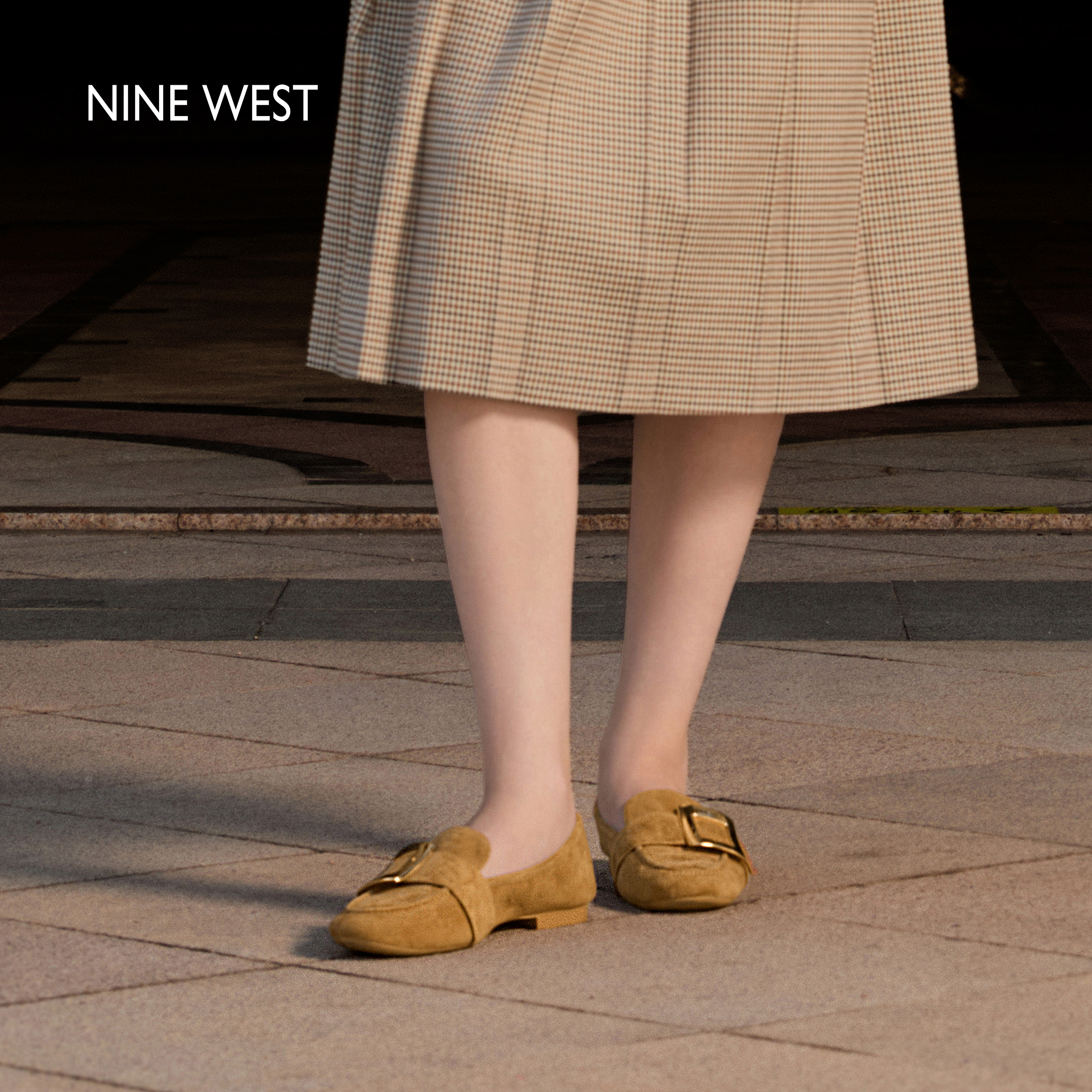 NINEWEST/玖熙真皮方扣乐福鞋