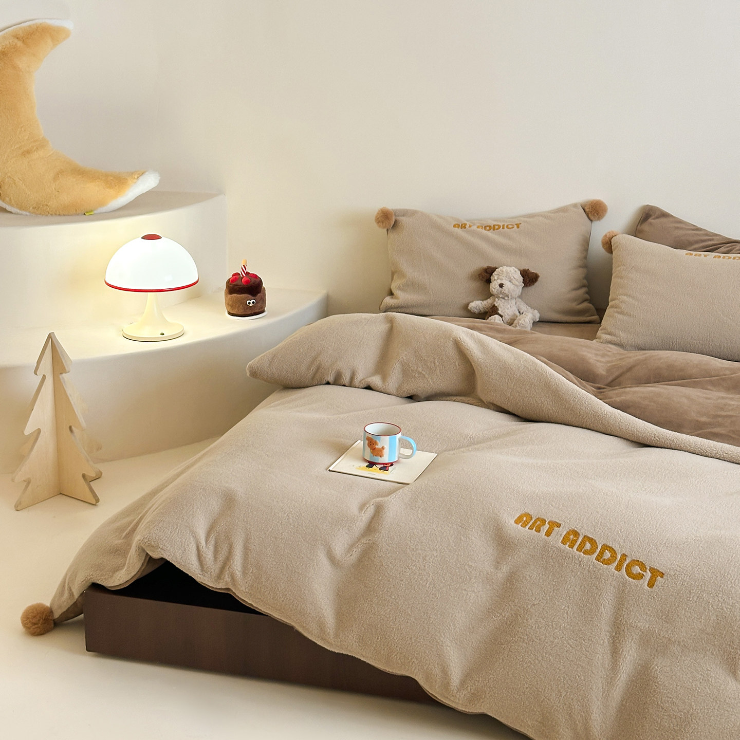 多喜爱四件套秋冬绒床品法兰绒床单被套多巴胺刺绣套件秋冬三件套