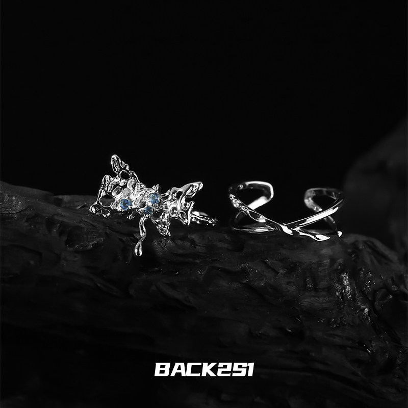 小众设计镂空蝴蝶戒指