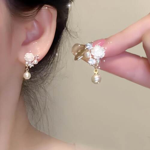 山茶花仿珍珠耳环轻奢高级感小众