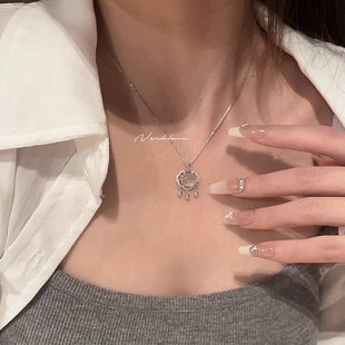 平安锁吊坠项链女2025新款爆款高级感锁骨链轻奢小众气质百搭颈链