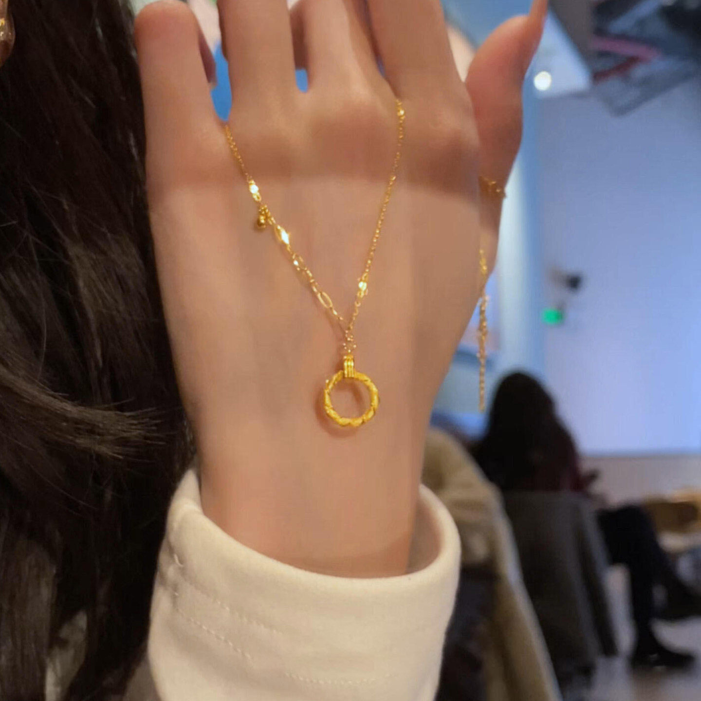 复古金色麻花圆环吊坠项链女2026新款爆款锁骨链小众设计气质颈链