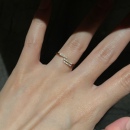 极简仿闪钻平衡木香槟金戒指女小众设计独特食指戒轻奢高级感指环