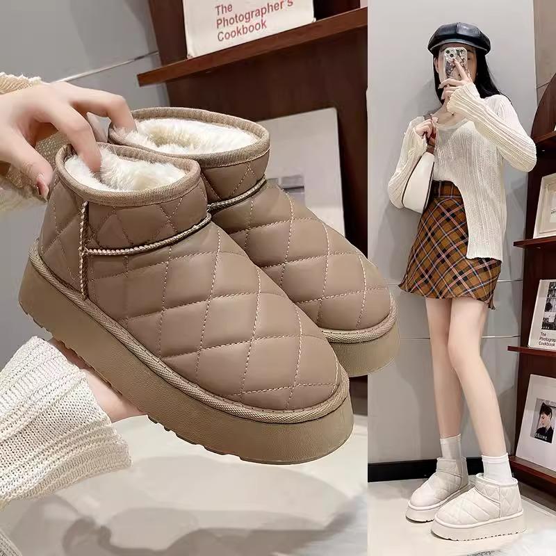 加绒加厚短款雪地靴女冬季新款学生保暖厚底时尚防水防滑皮面棉靴