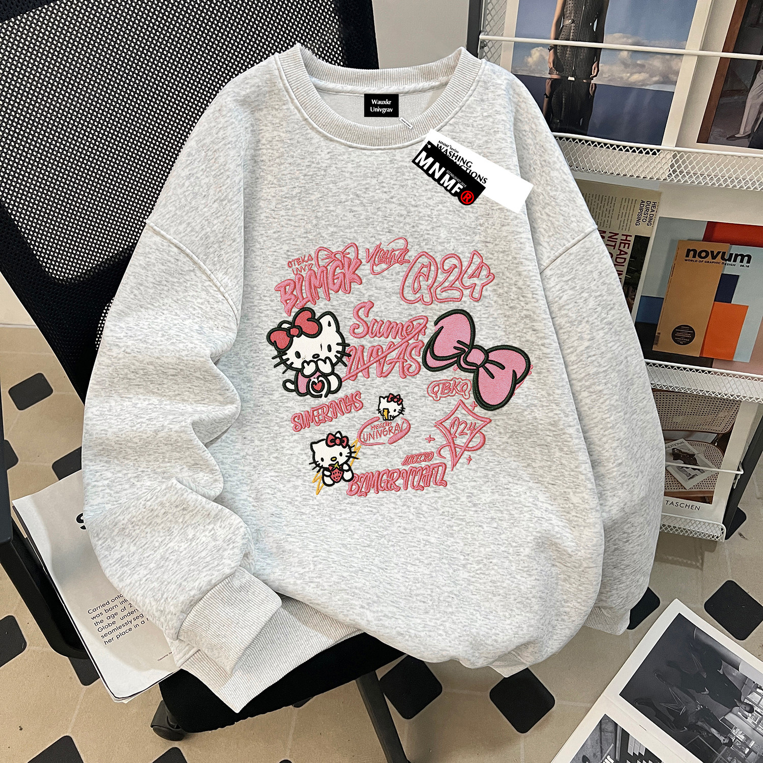 卡通ins秋季女童2026薄款圆领卫衣洋气学院风中大童仿刺绣上衣ins