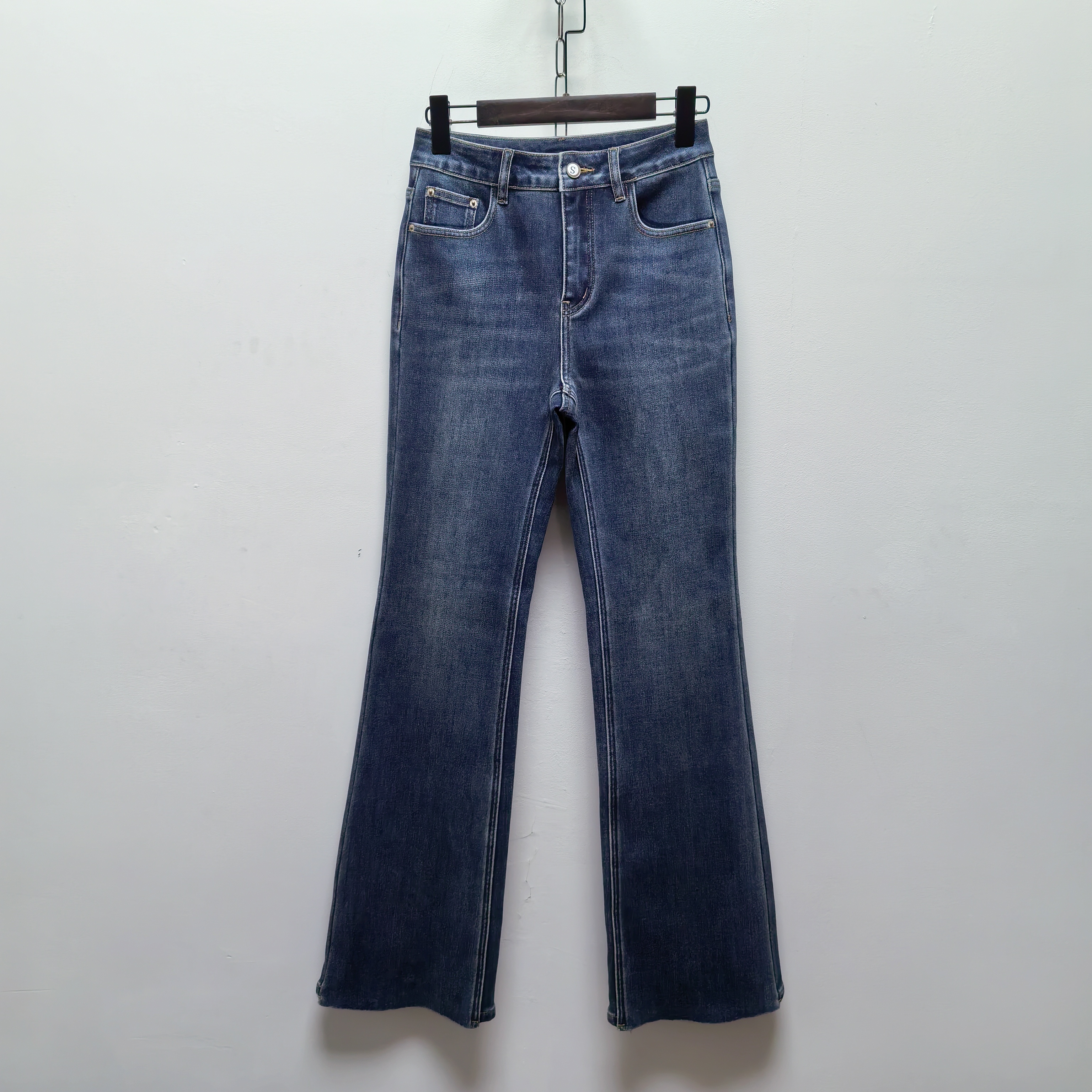 【好物推荐】去标女裤加绒加厚长裤直筒牛仔裤冬季显瘦显腿直7126