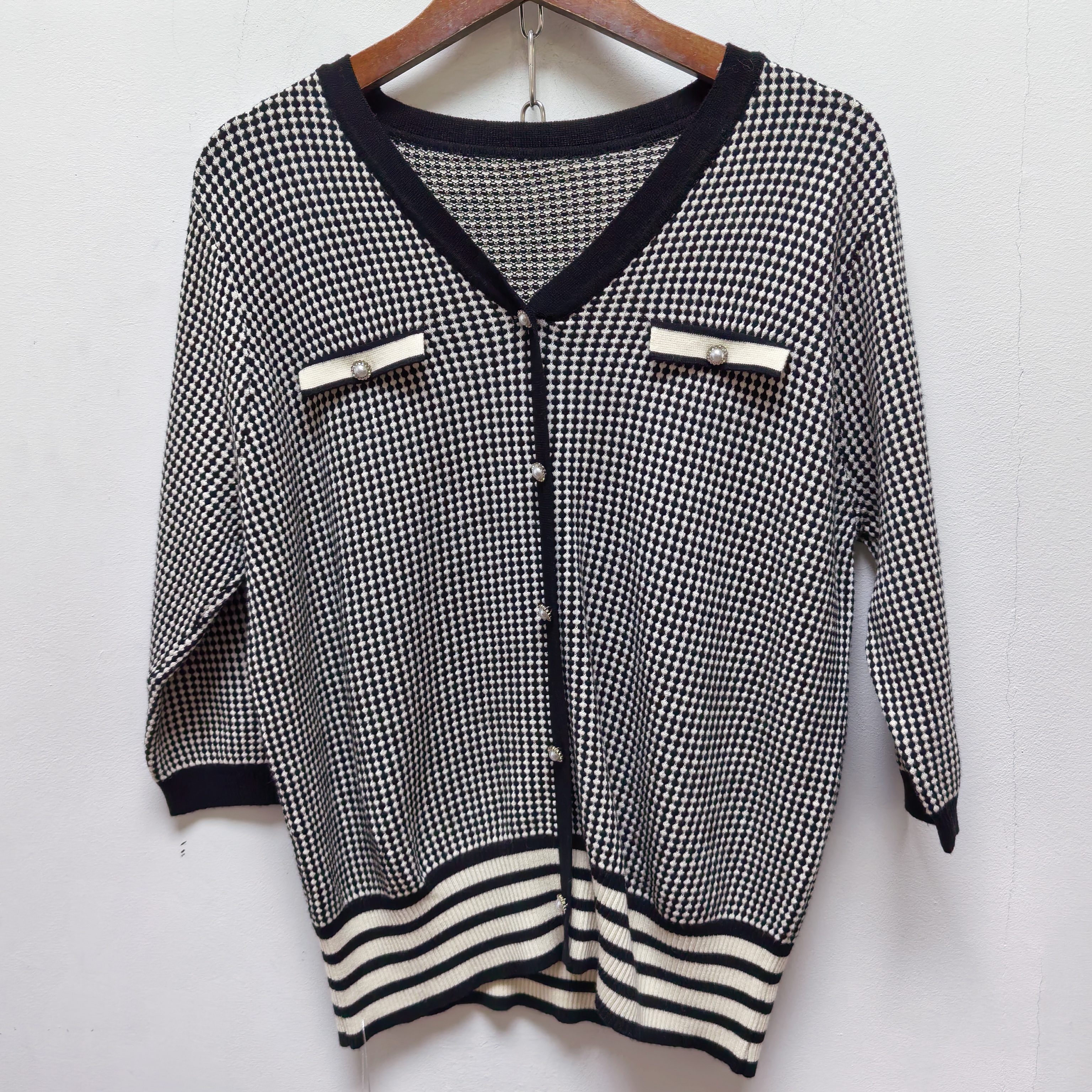 去标2025春秋新款时尚百搭V领针织套头毛衣针织衫上衣毛衫女L791