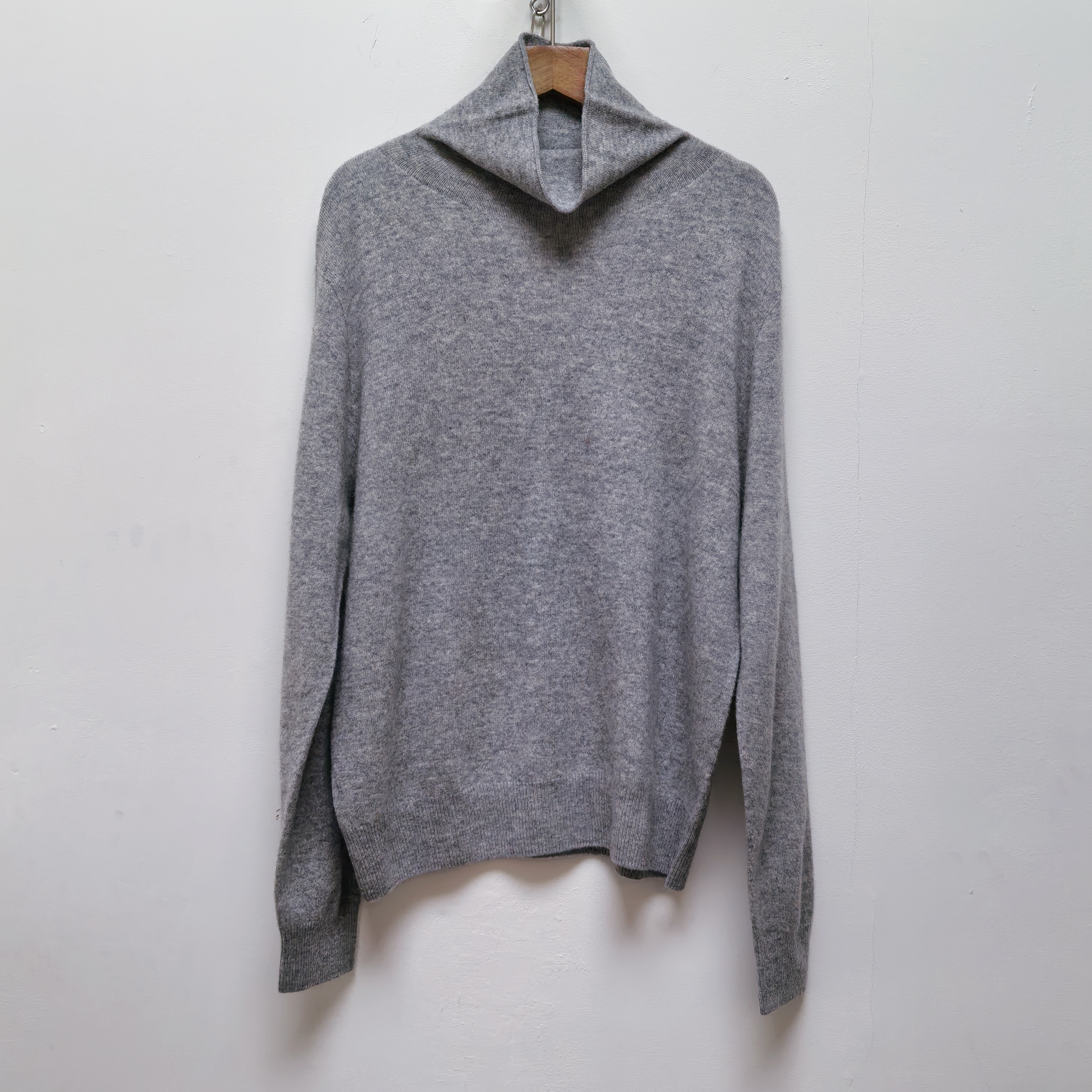 2025秋冬款高领女针织衫秋冬毛衣宽松显瘦百搭打底衫灰色上衣M364