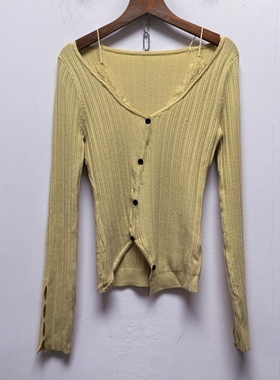 T去标撤柜设计感春秋款休闲时尚V领蕾丝拼接修身针织毛衣上衣N273