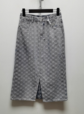 【DK】系列撤柜女装2025夏季时尚百搭简约设计感牛仔半身裙女110A