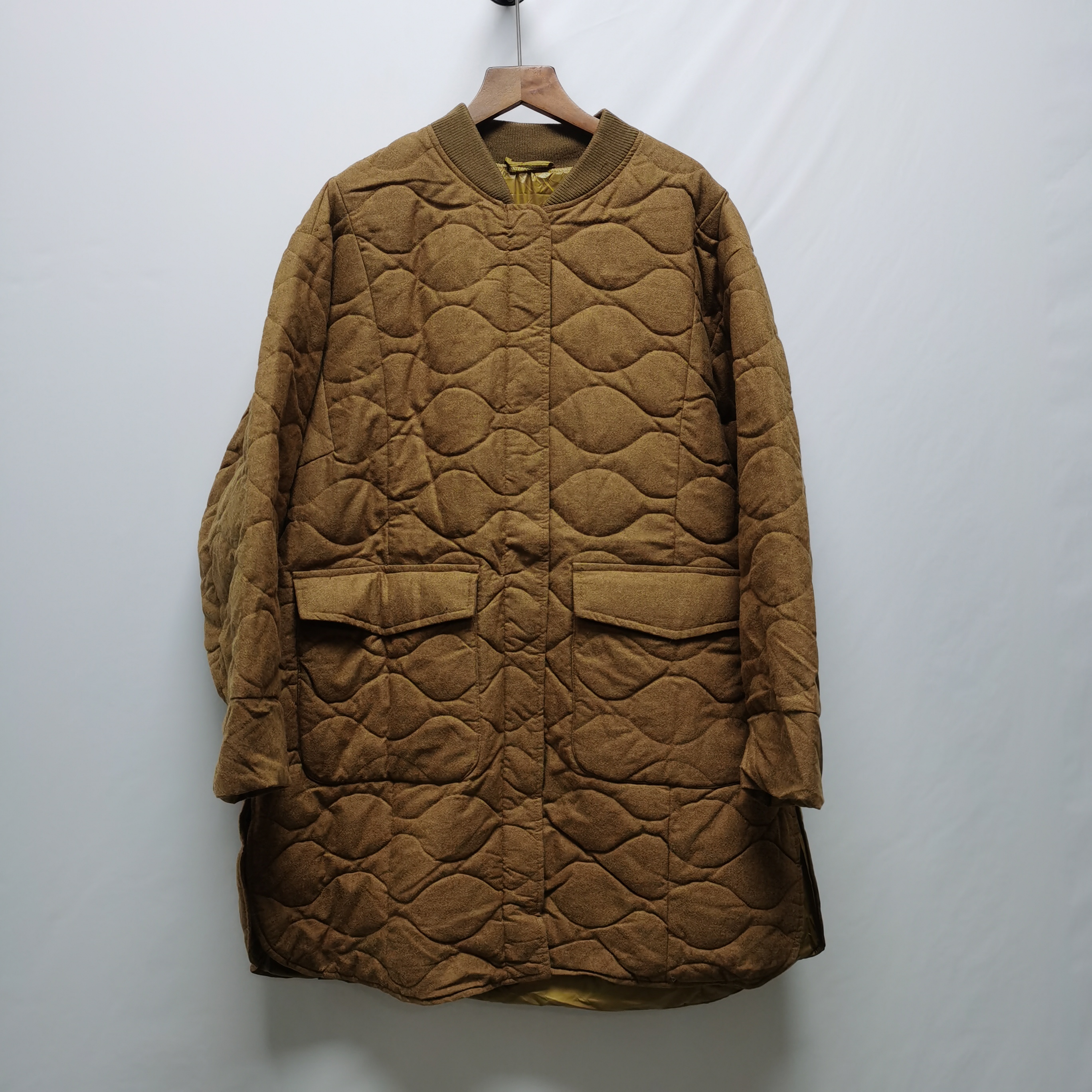 达去标冬新菱格立领中长薄款棒球领羽绒服DAWW111023时间的感知力