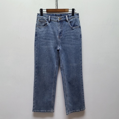 2026去标春秋新款时尚百搭显瘦牛仔裤女宽松直筒裤长裤C710