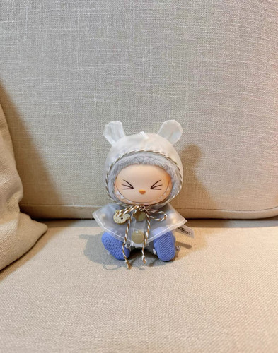 LABUBU拉布布坐坐派对搪胶挂件17厘米15cm马卡龙玩偶衣服雨衣包邮