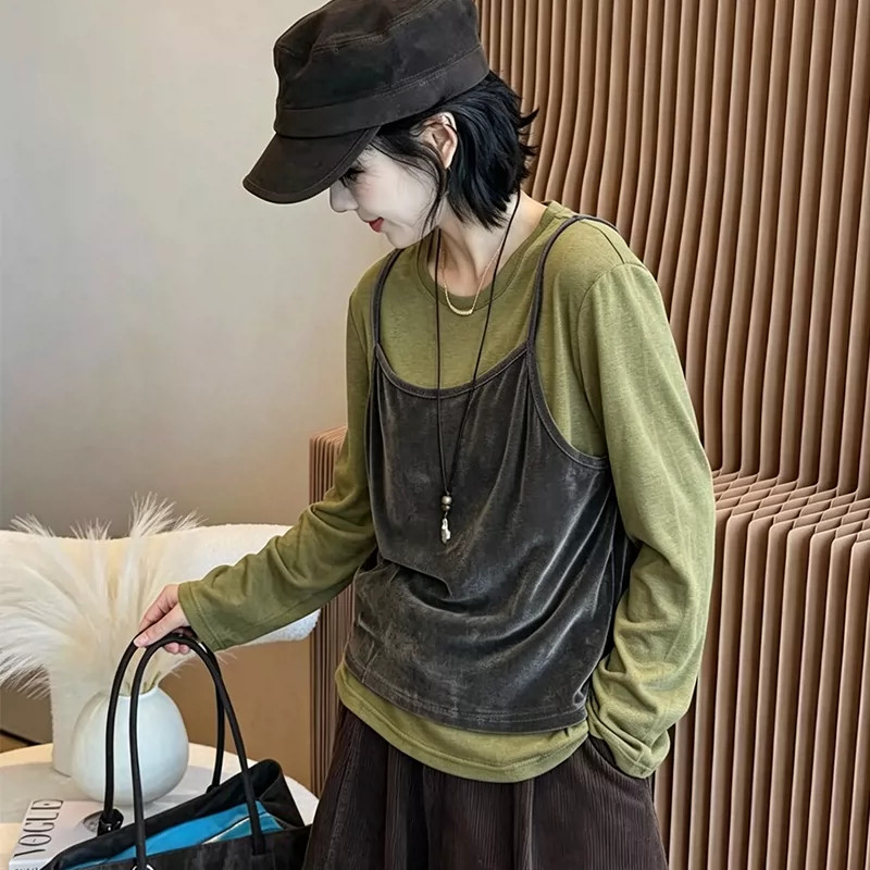 韩版丝绒吊带假两件长袖T恤女2026秋季新款韩版时尚百搭撞色上衣