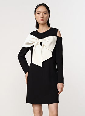 Dekashell/迪卡轩2025冬季新款黑色连衣裙优雅复古