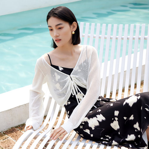Dekashell/迪卡轩2025夏季新款镂空透气短款长袖女士针织开衫罩衫