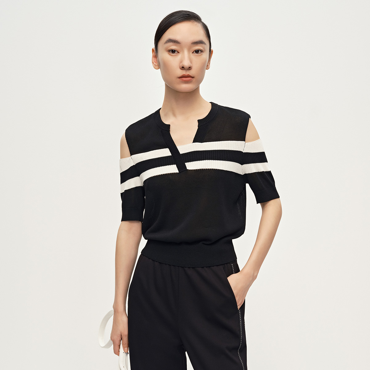 Dekashell/迪卡轩撞色条纹针织衫