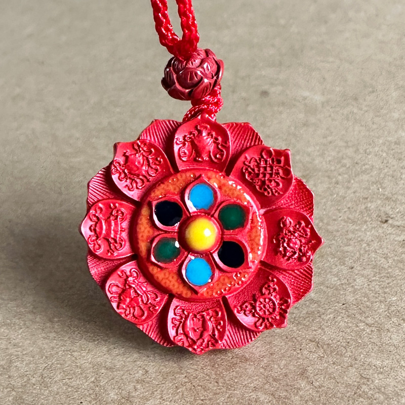 真品帝王红朱砂彩绘八宝莲花吊坠 男女六字真言大明随身项链挂坠