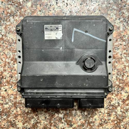 适用于卡罗拉发动机控制模块电脑板ECU 89661 02J80 02J70
