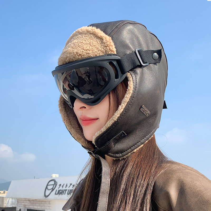 时尚雷锋帽子女冬天加厚飞行帽骑车护耳PU皮质男保暖防水羊羔绒潮