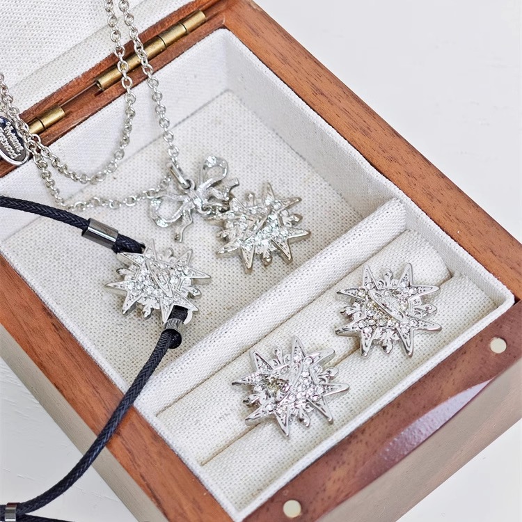 土星勋章项链八角蝴蝶结手绳耳环