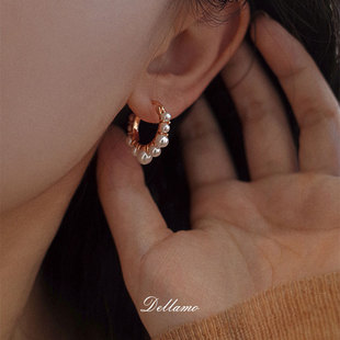 dellamo 精致花环珍珠耳钉女轻奢小众高级感耳饰耳环2025新款 爆款