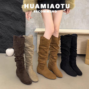 巨好看的显瘦内增高长靴女2025新款秋冬绒面小个子堆堆长筒骑士靴