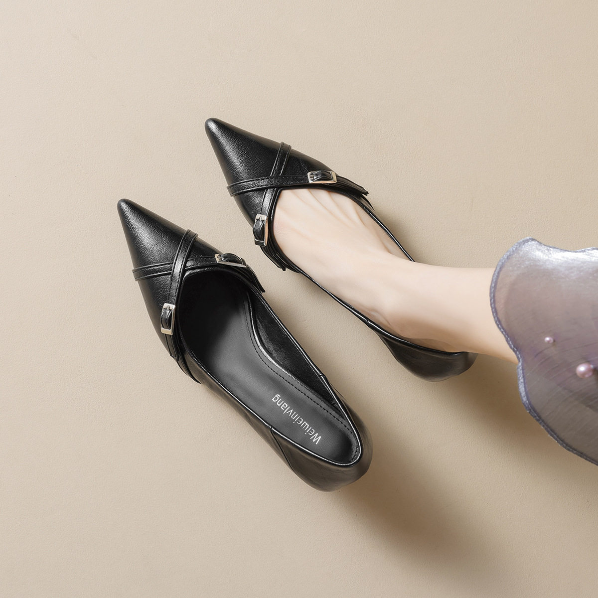 羊皮版尖头细跟高跟鞋女小众设计猫跟交叉带浅口单鞋大码女鞋42码