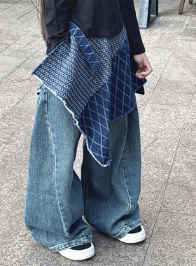 TOUKIDS2025春新款儿童设计师款拼接磨破牛仔屁帘休闲百搭中性潮