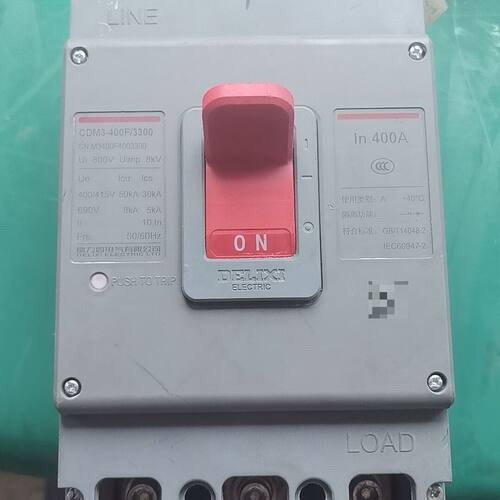 CDM3-400F/3300塑壳断路器 400A三相