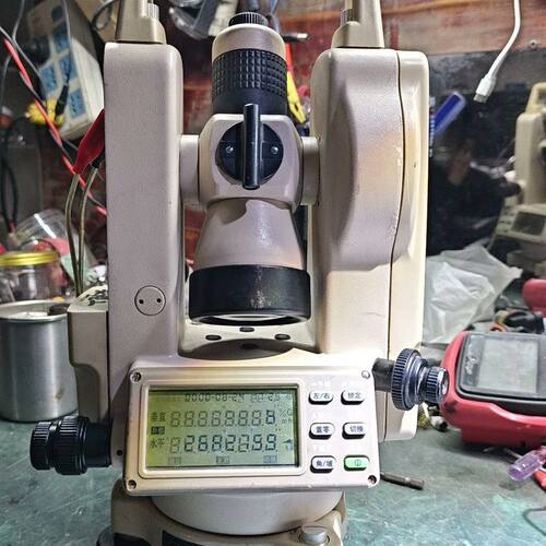 科力达KOLIDA电子经纬仪 型号T115713 有两台 带