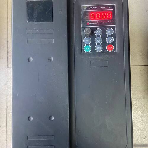 默贝克变频器M300-015G/018PT4  15KW /