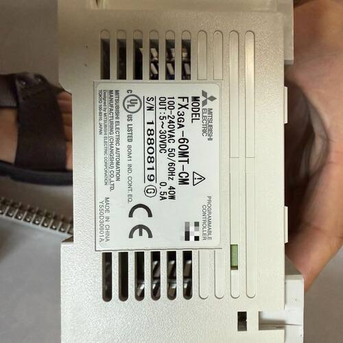 PLC 型号：FX3GA-60MT-CM