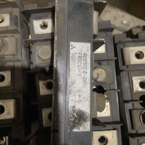 RM250DZ-2H整流桥模块正常  65