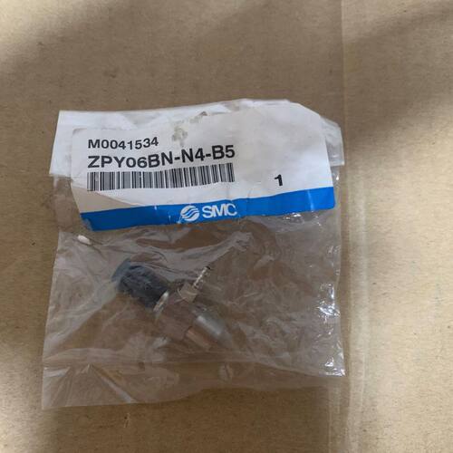 ZPY06BN-N4-B5插头  带原包