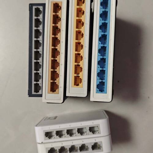 TP-LINK 5口 8口百兆交换机TL-SF1008+ s