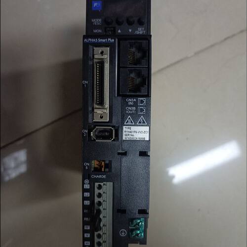 RYH401F6-VV2-ZC1 400w伺服驱动器
