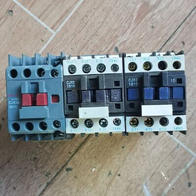 CJX2s-1811交流接触器 32A 220V